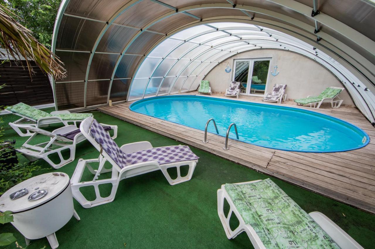 Casa Arcadia 1 Piscina,Jacuzzi, Sauna Buzău Exterior photo